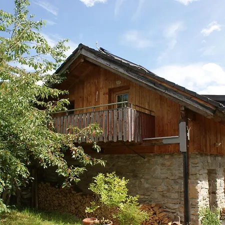 Rustikale Und Grosszuegige Ferienwohnung Kasperske Hory Exterior photo